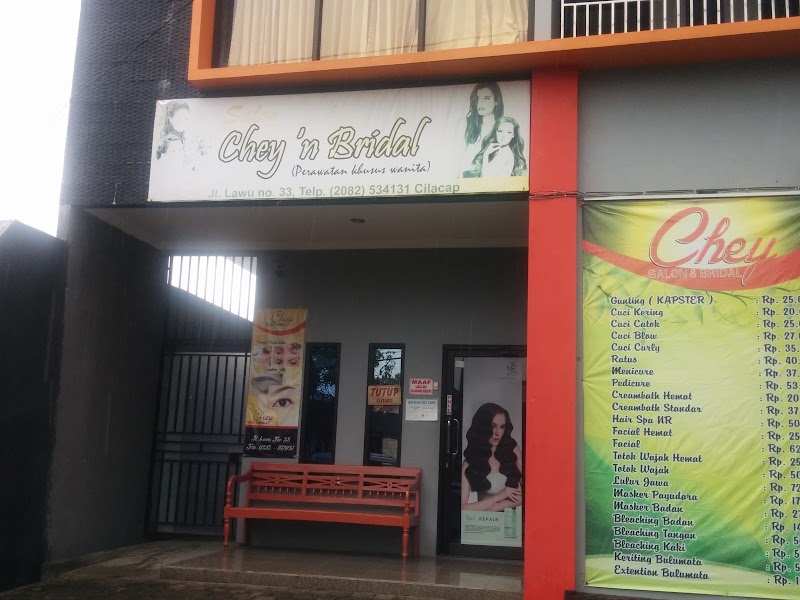 Mengapa Warga Cilacap Pilih Salon Vivi_18 untuk Kesehatan & Kecantikan?
